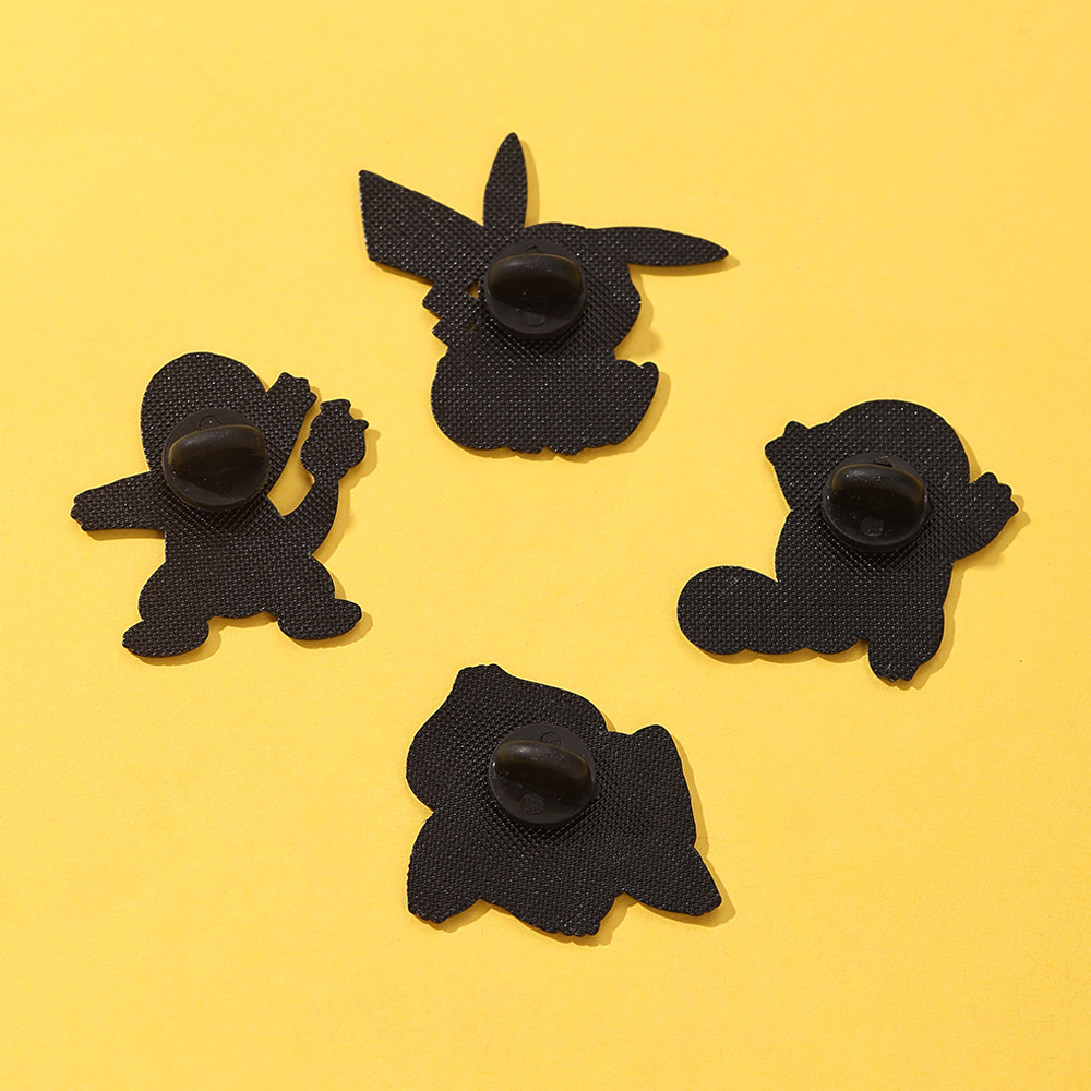 Ensemble de 4 épingles en émai - Anime Cosplay Pokemon avis et prix